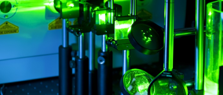 Slideshow: green laser beam with lenses